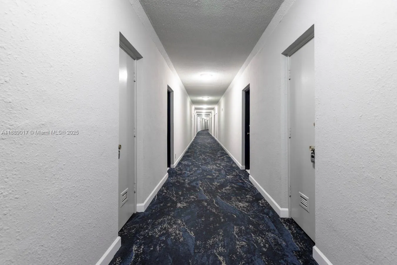 300 Diplomat Pkwy, #204