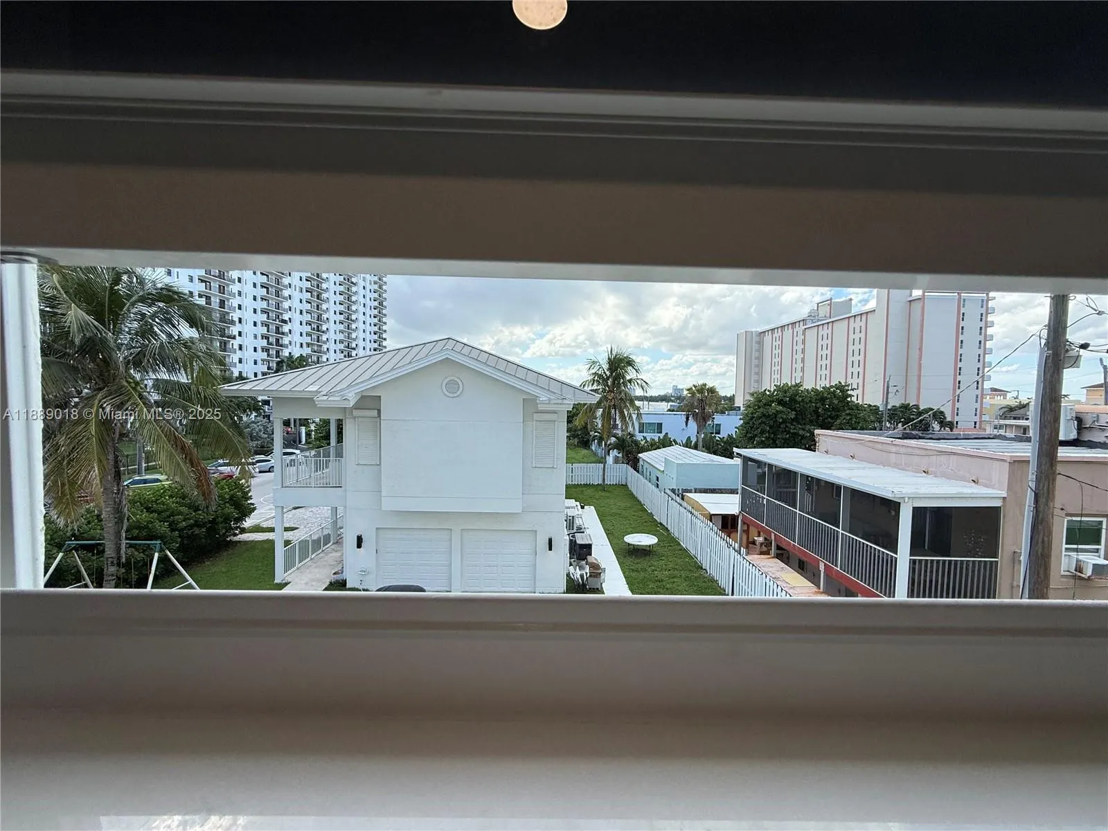 901 S Surf Rd, #306