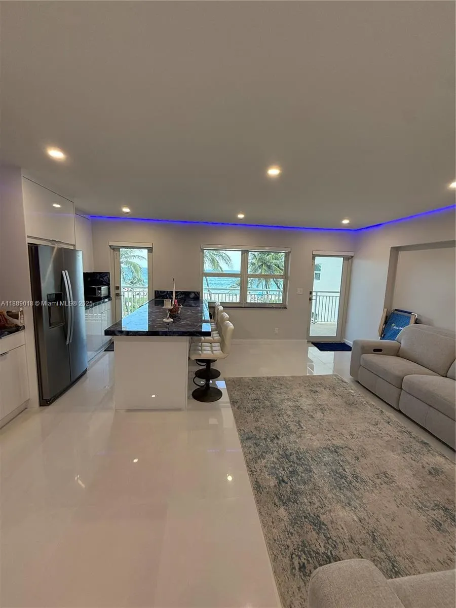 901 S Surf Rd, #306