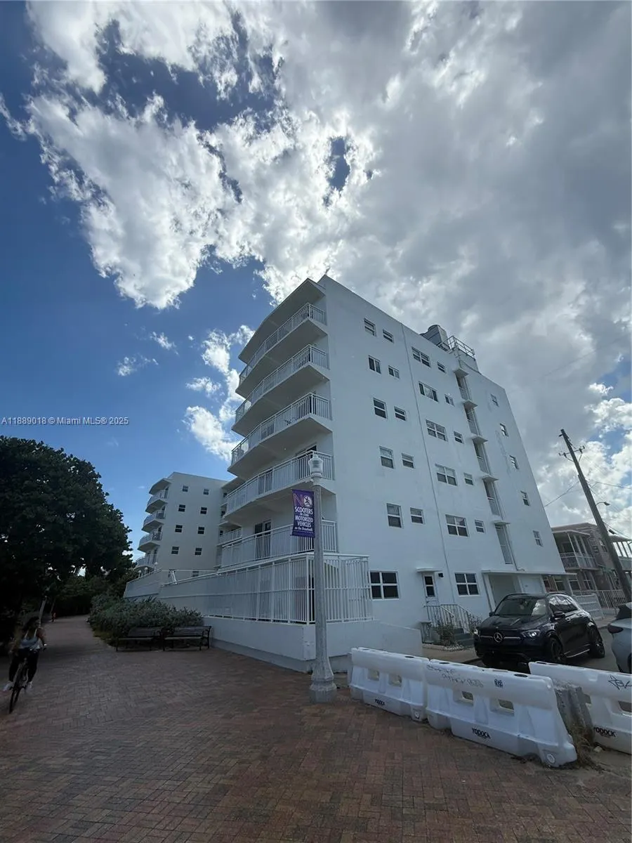 901 S Surf Rd, #306