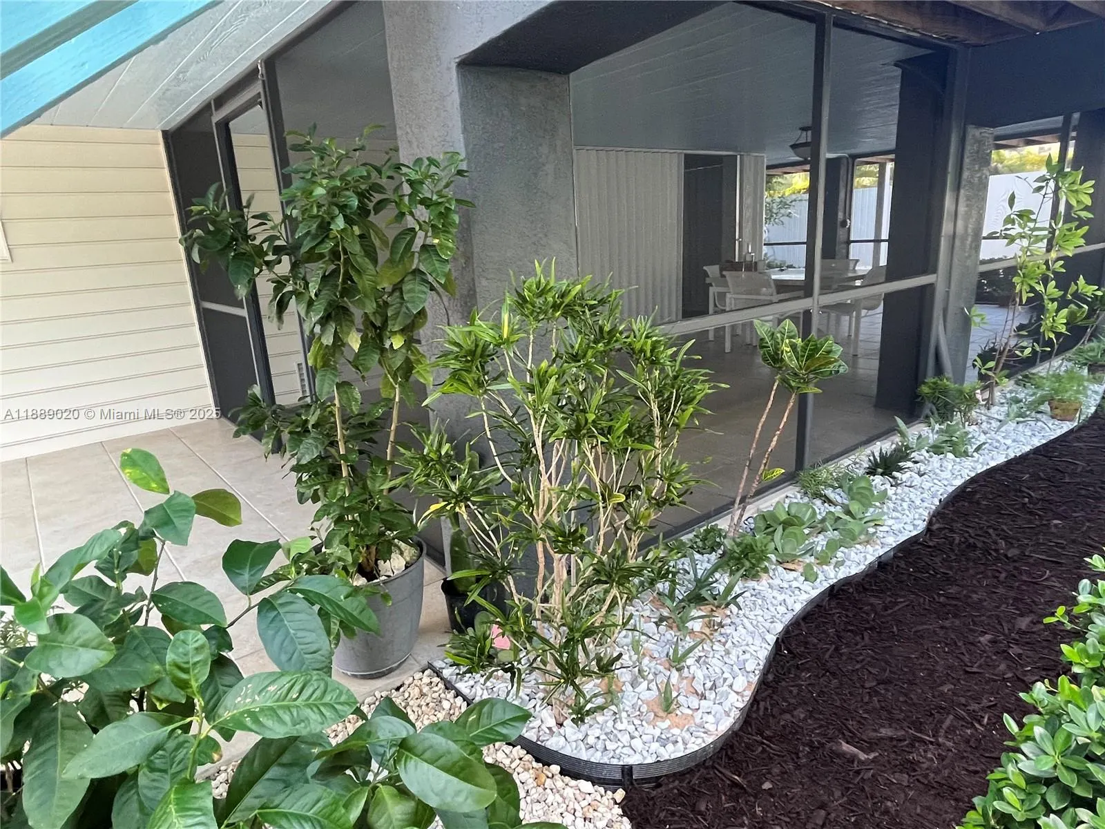 155 Airstream Ln