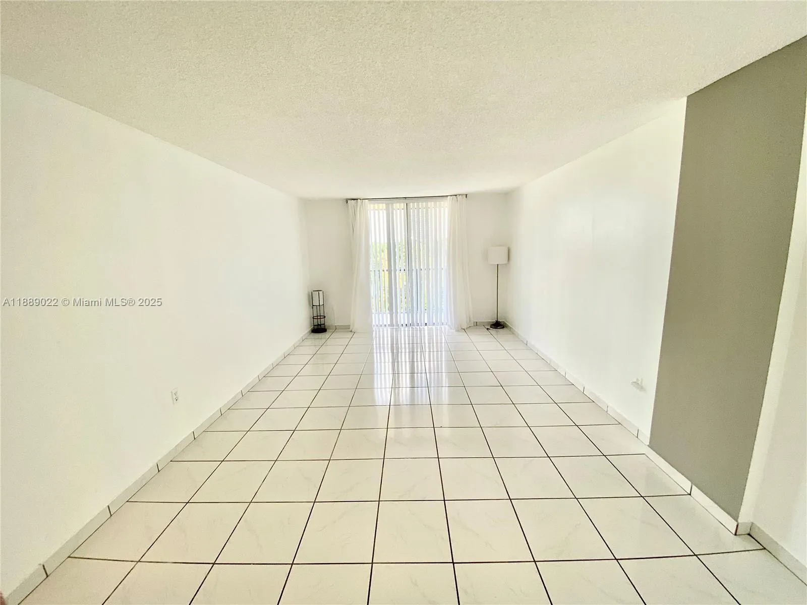 16950 DIXIE, #A536