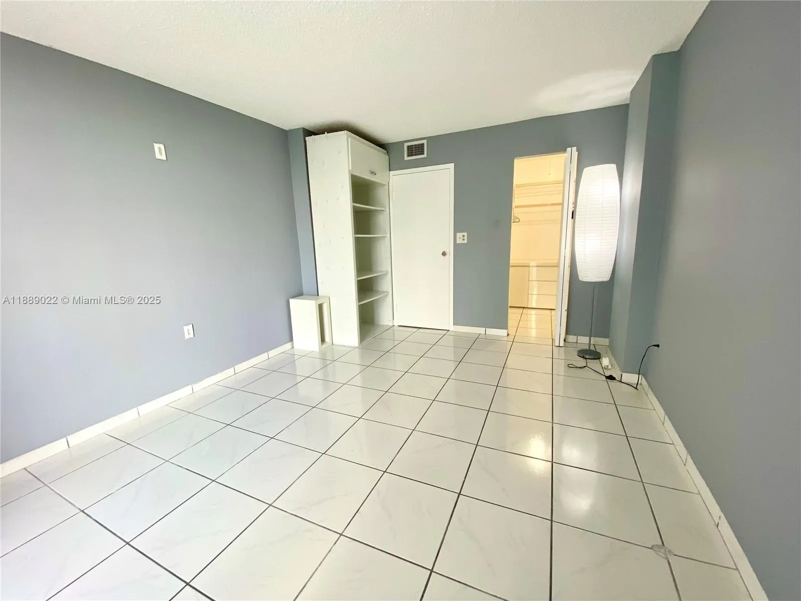 16950 DIXIE, #A536