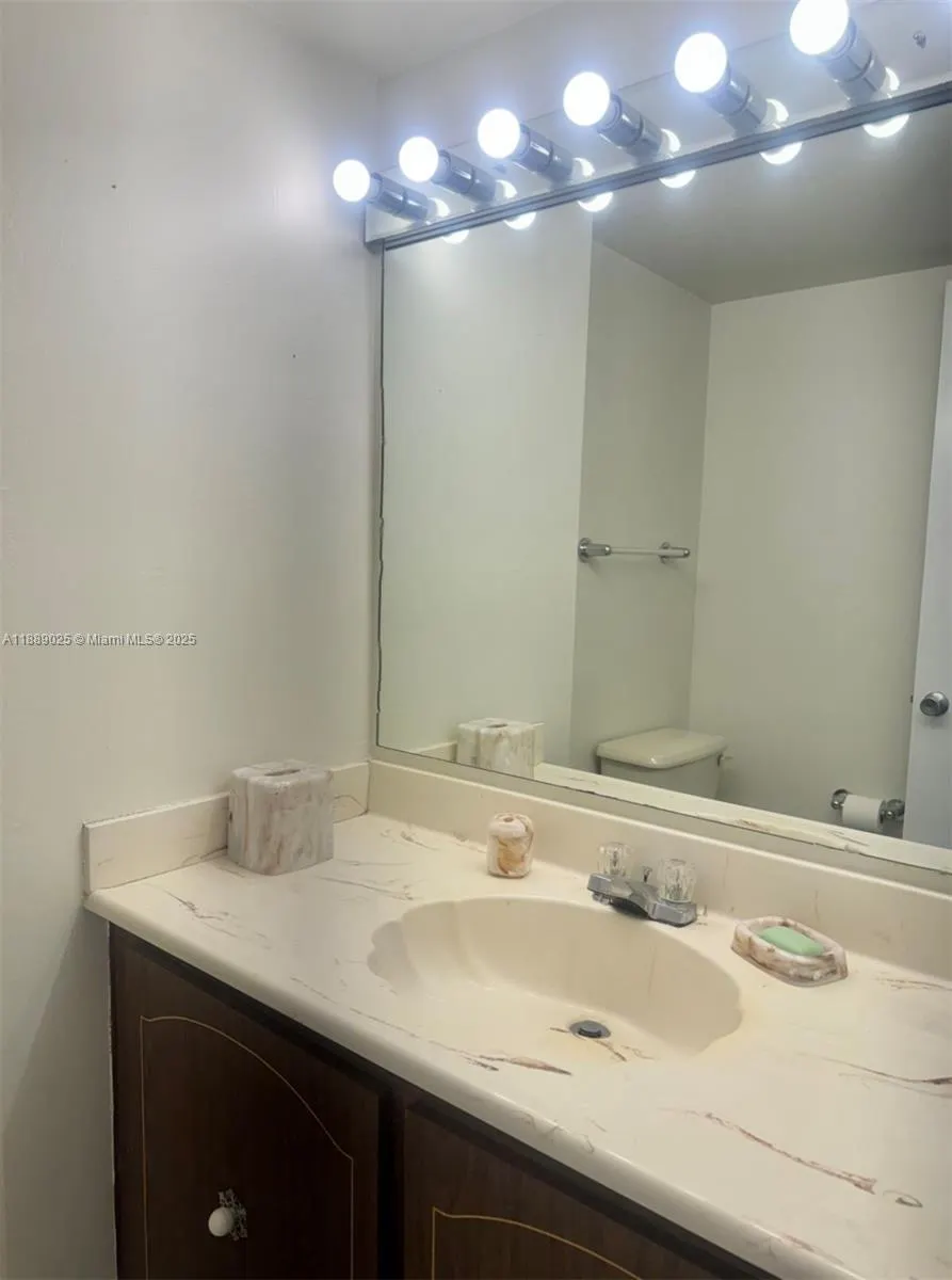 3600 NE 170 St., #Apt.D.303