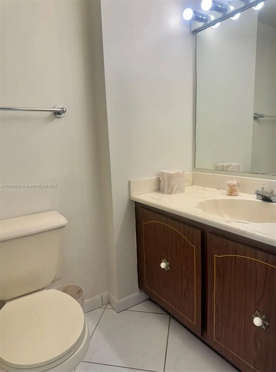 3600 NE 170 St., #Apt.D.303