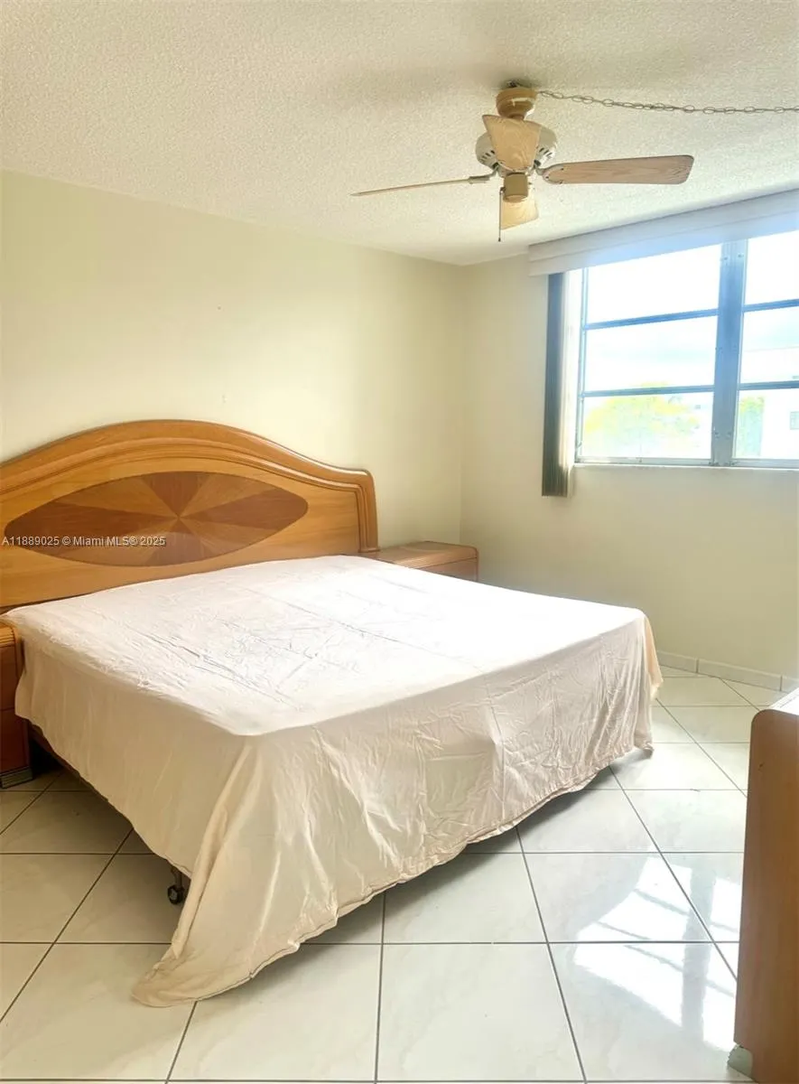 3600 NE 170 St., #Apt.D.303
