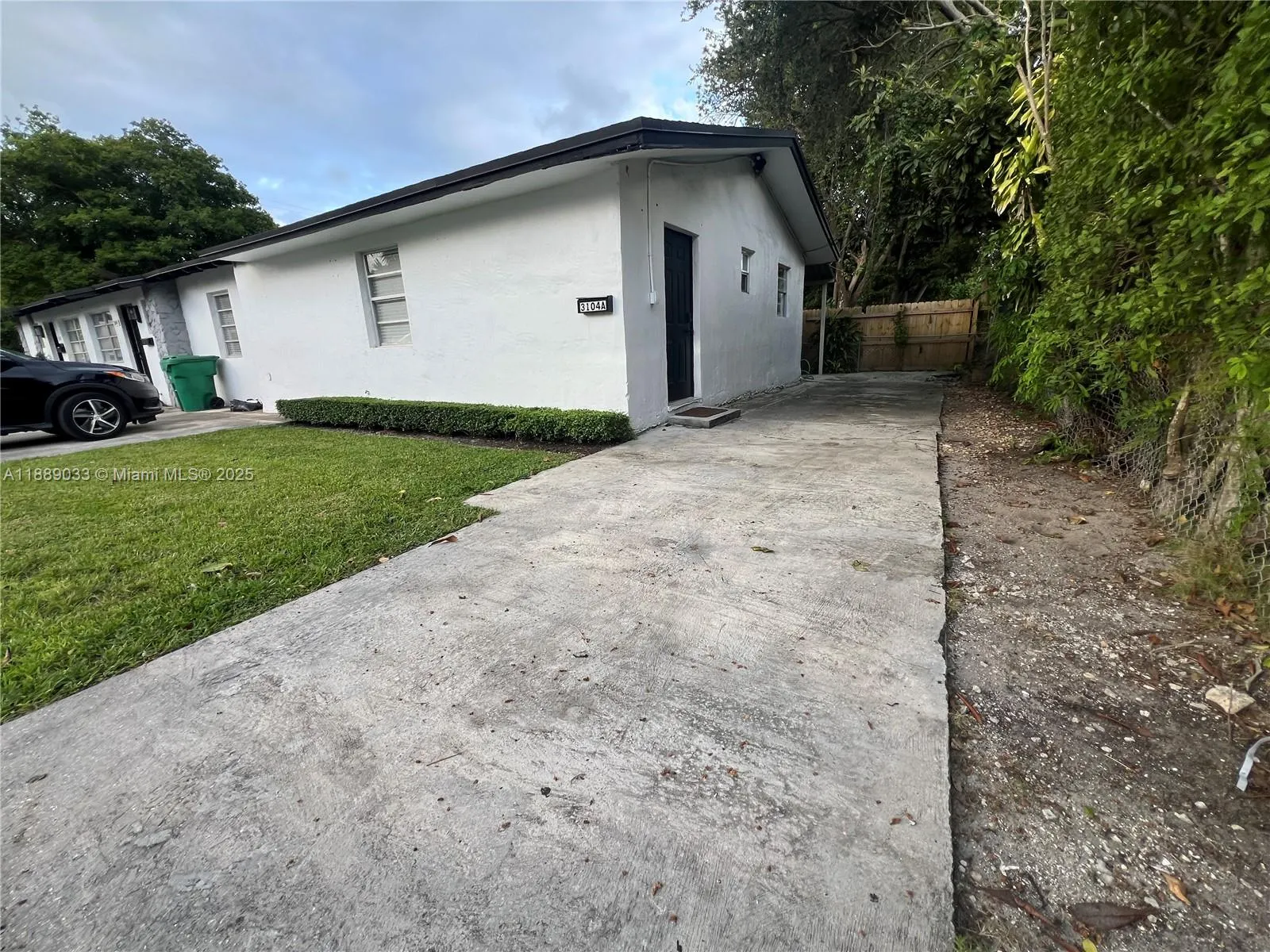 3102 SW 10th St, #3104A