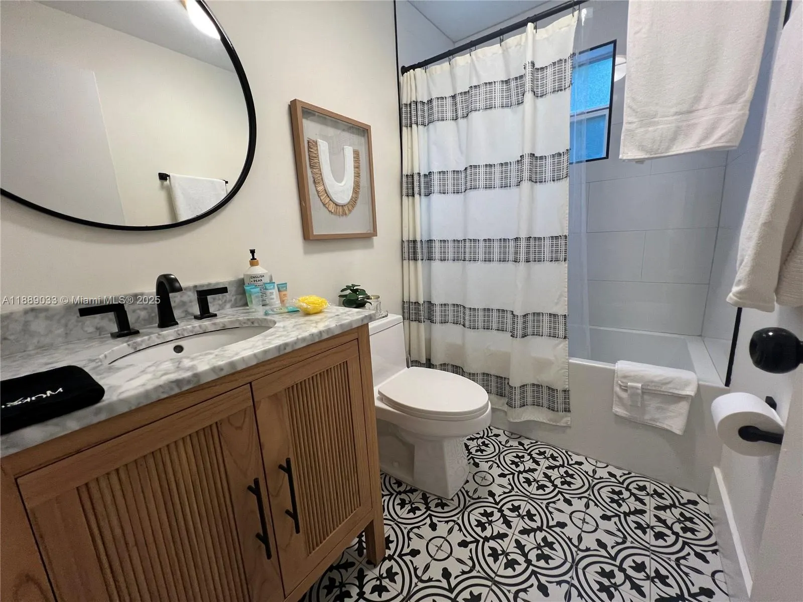 3102 SW 10th St, #3104A
