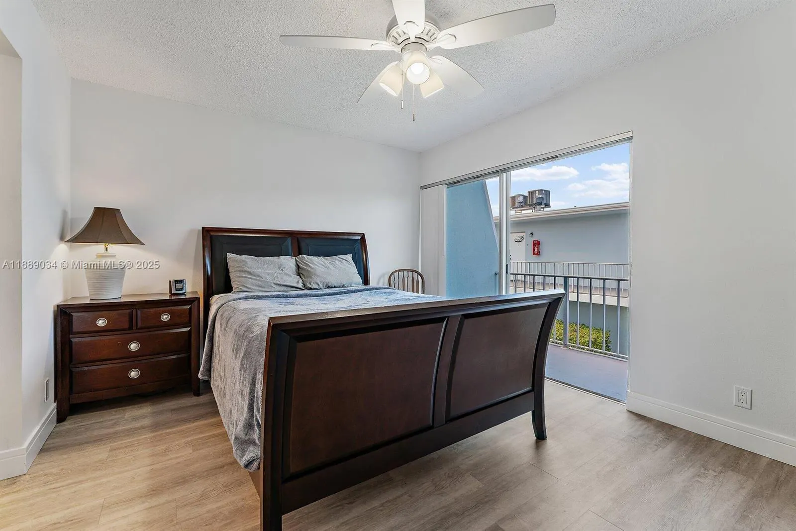 725 Hummingbird Way, #204