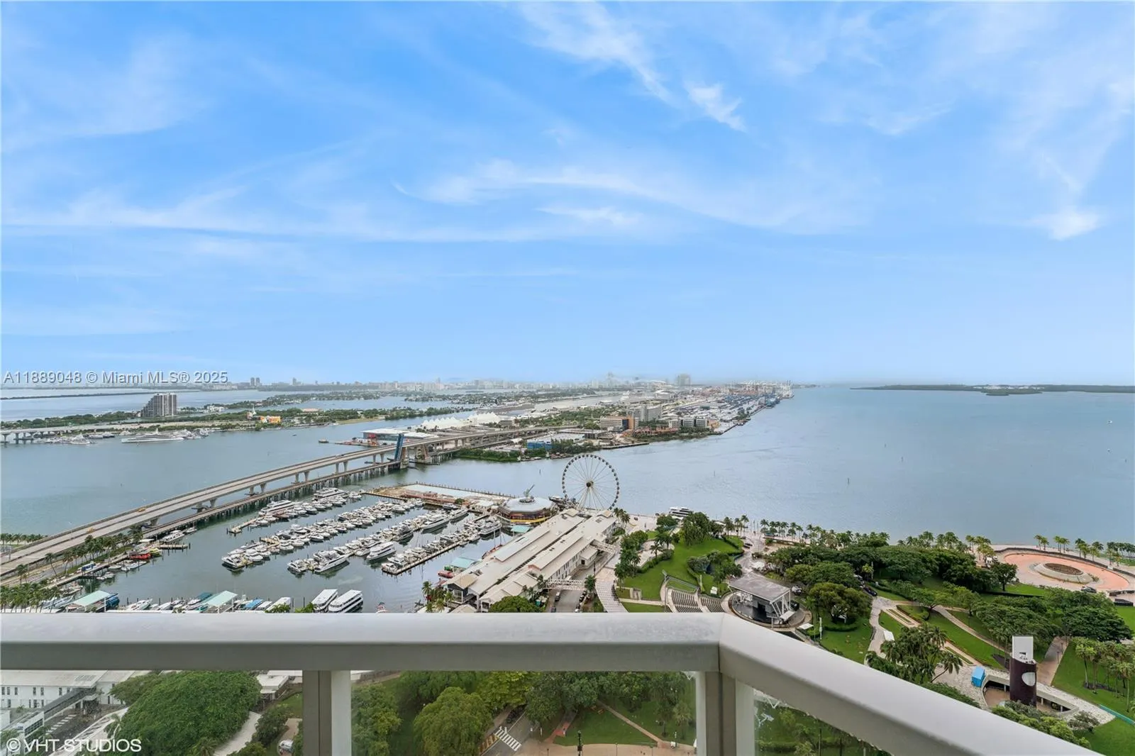 244 Biscayne Blvd, #3903