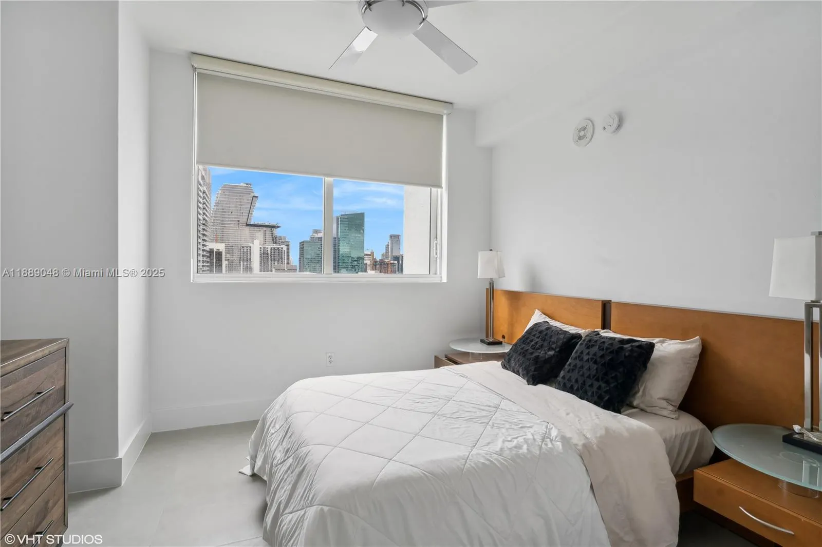 244 Biscayne Blvd, #3903