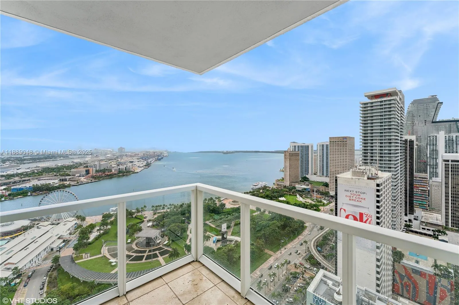 244 Biscayne Blvd, #3903