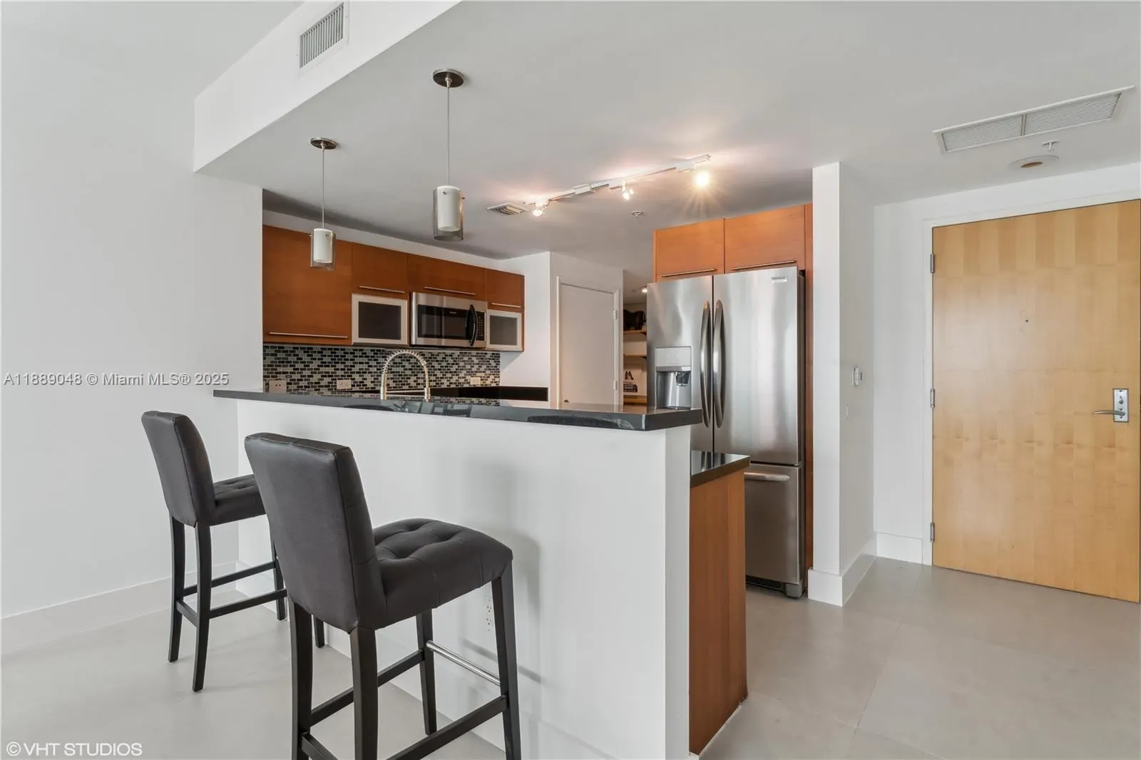 244 Biscayne Blvd, #3903