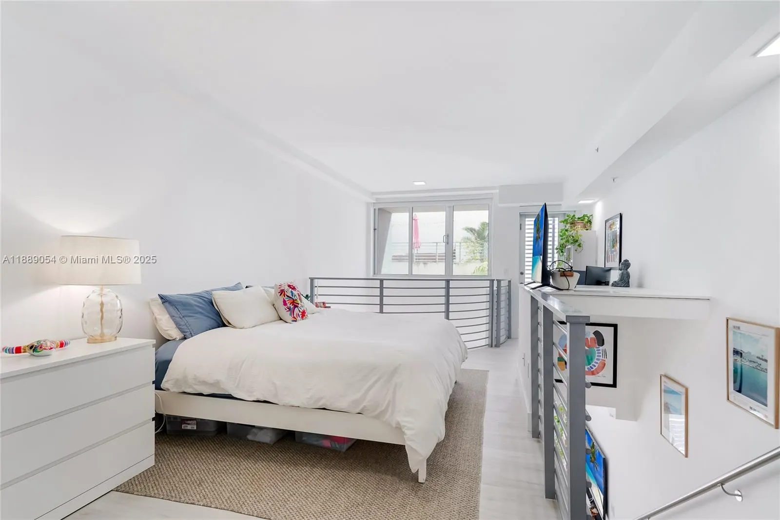 3339 Virginia St, #329