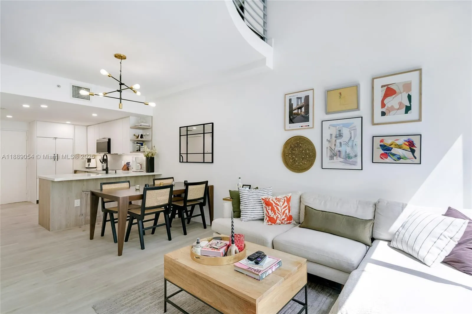 3339 Virginia St, #329