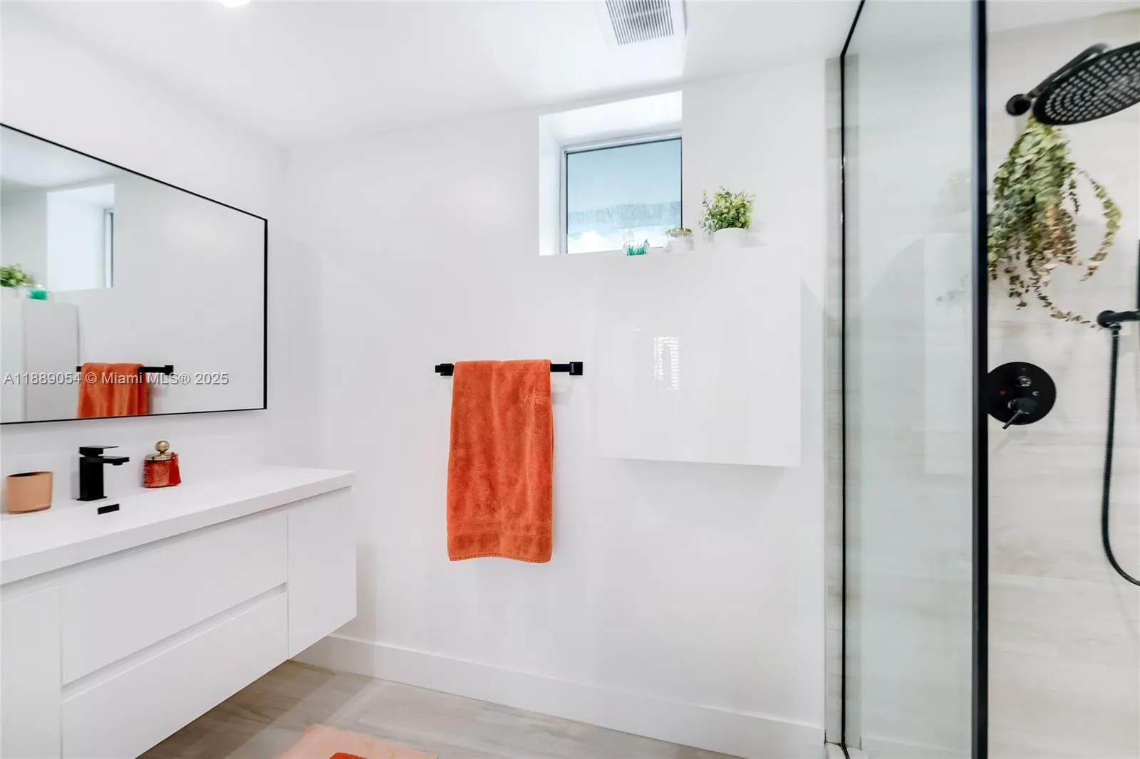3339 Virginia St, #329