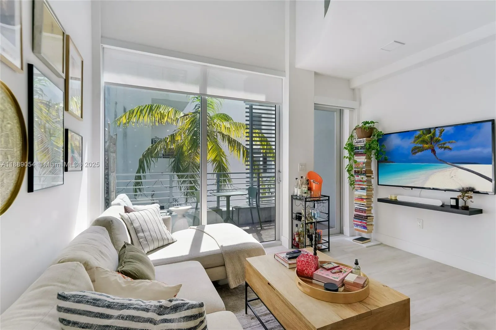 3339 Virginia St, #329