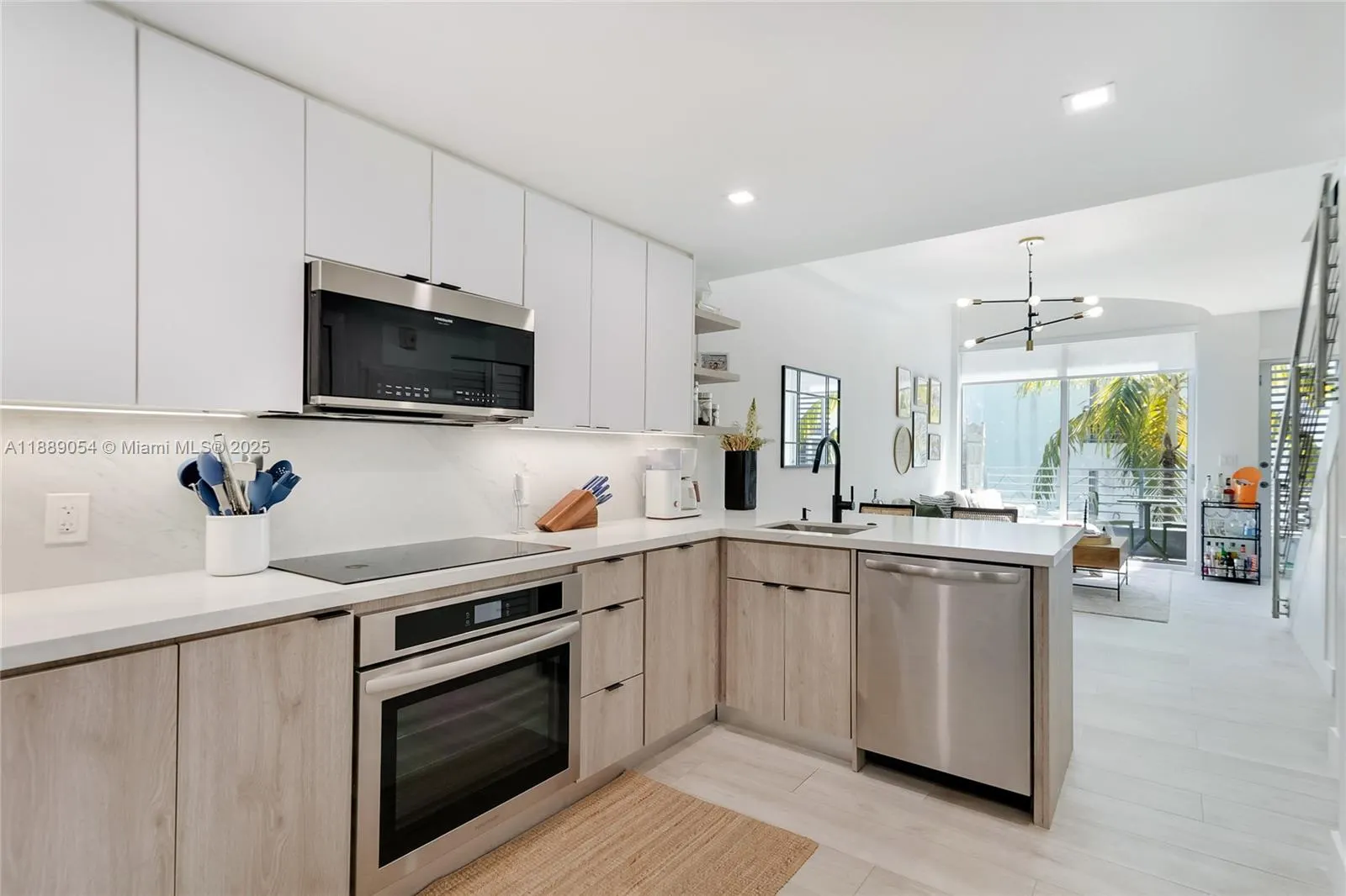 3339 Virginia St, #329