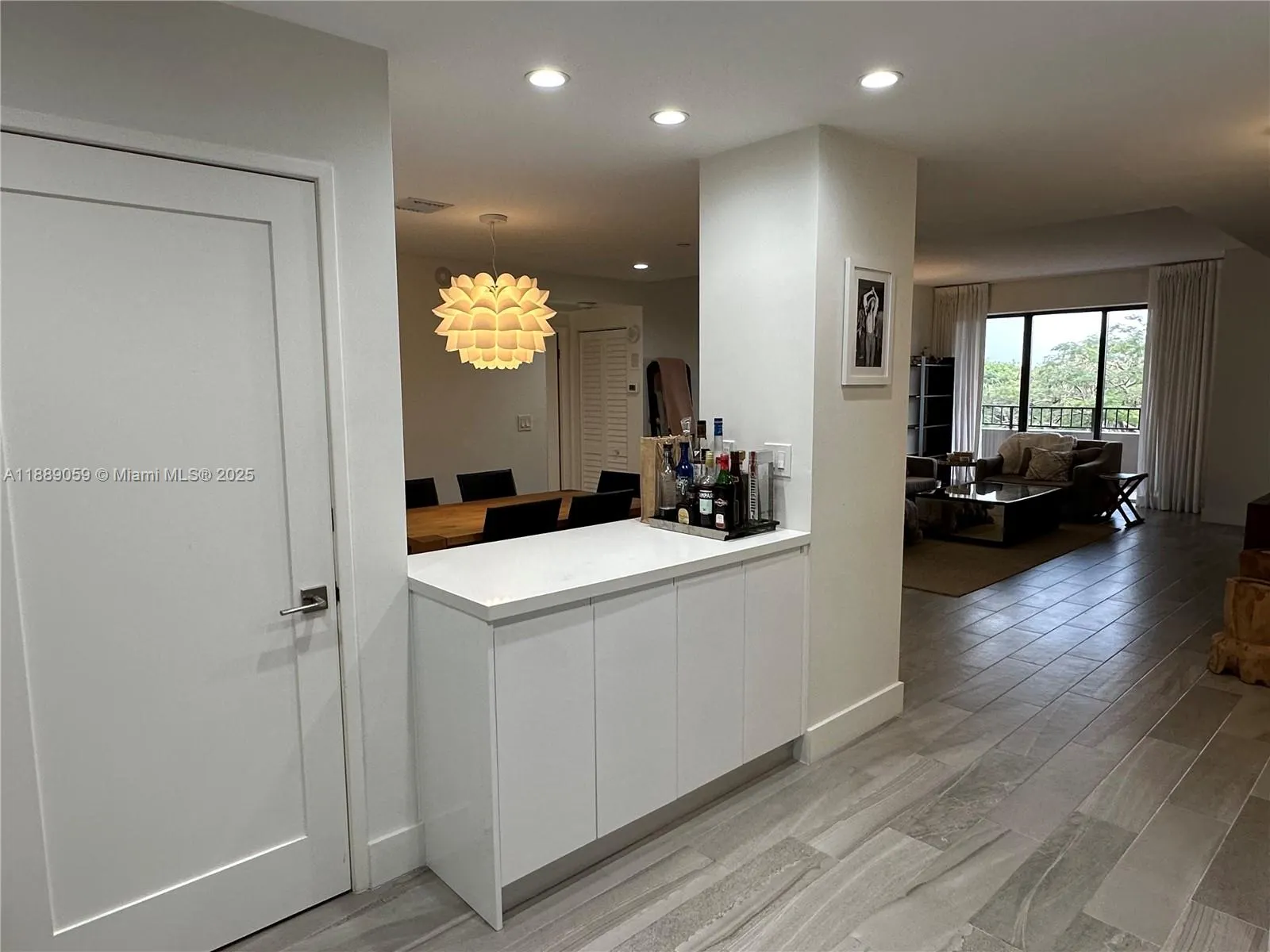 201 Crandon Blvd, #302