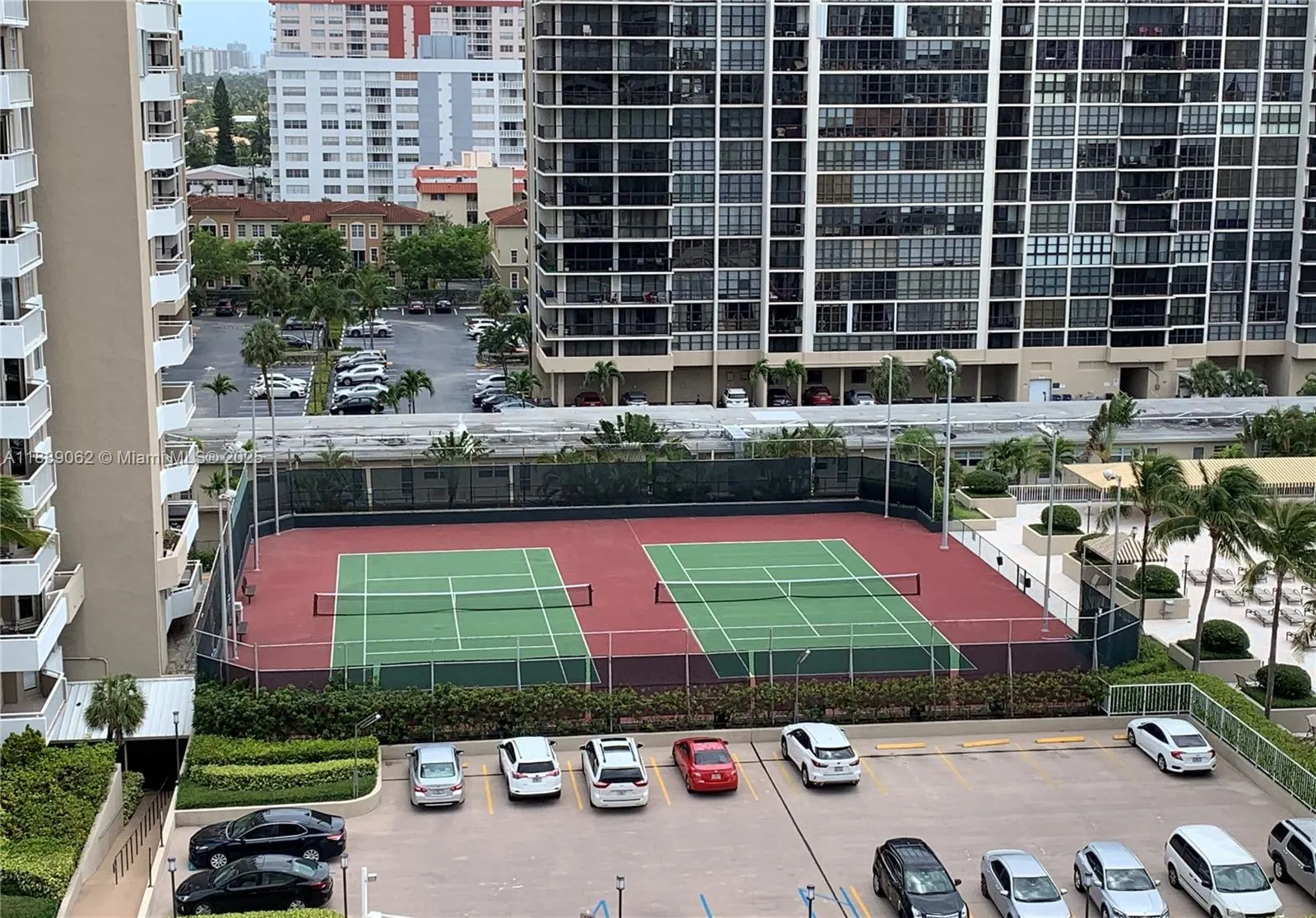1950 S Ocean Dr, #20M