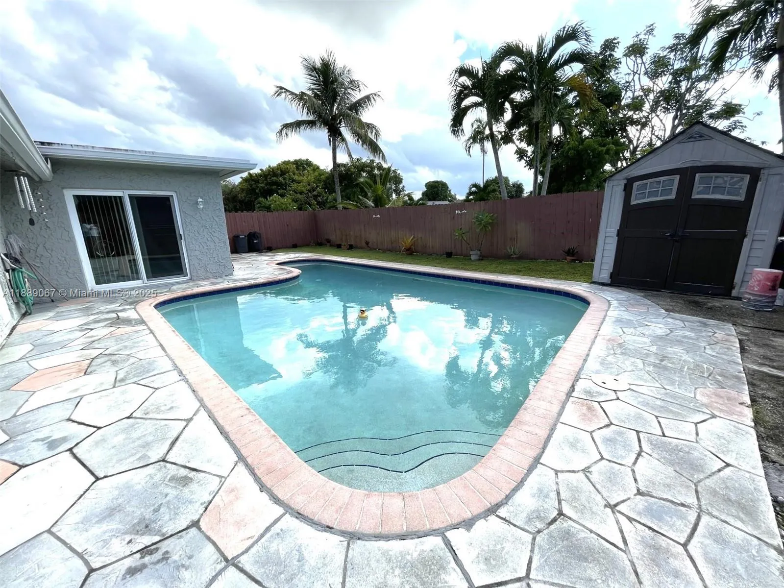 1213 SW 82nd Ave