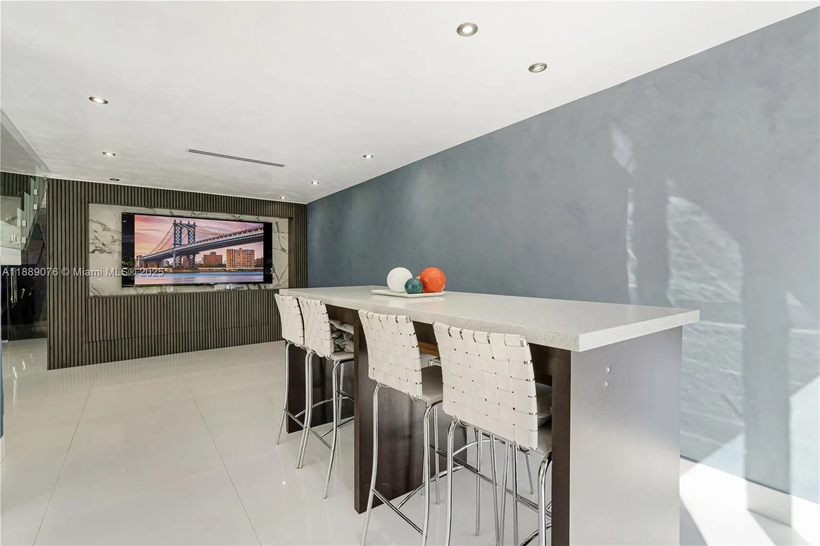 6763 SW 106 pl