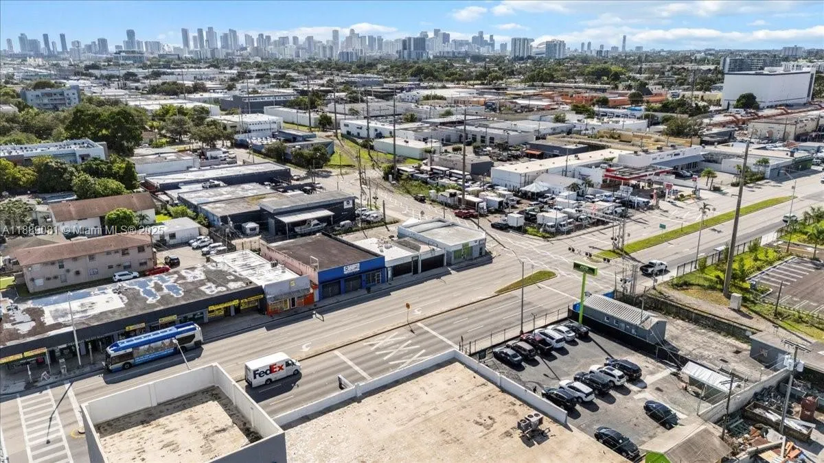 2313 NW 27th Ave