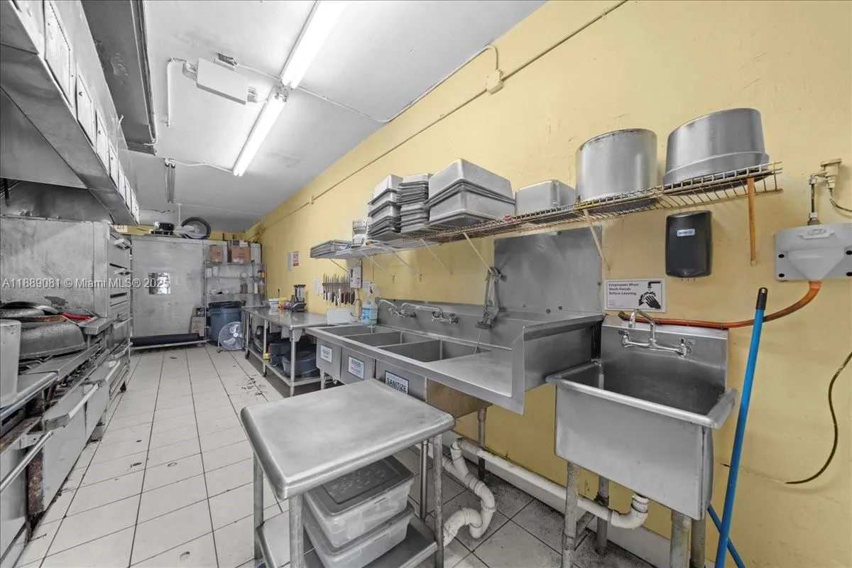 2313 NW 27th Ave