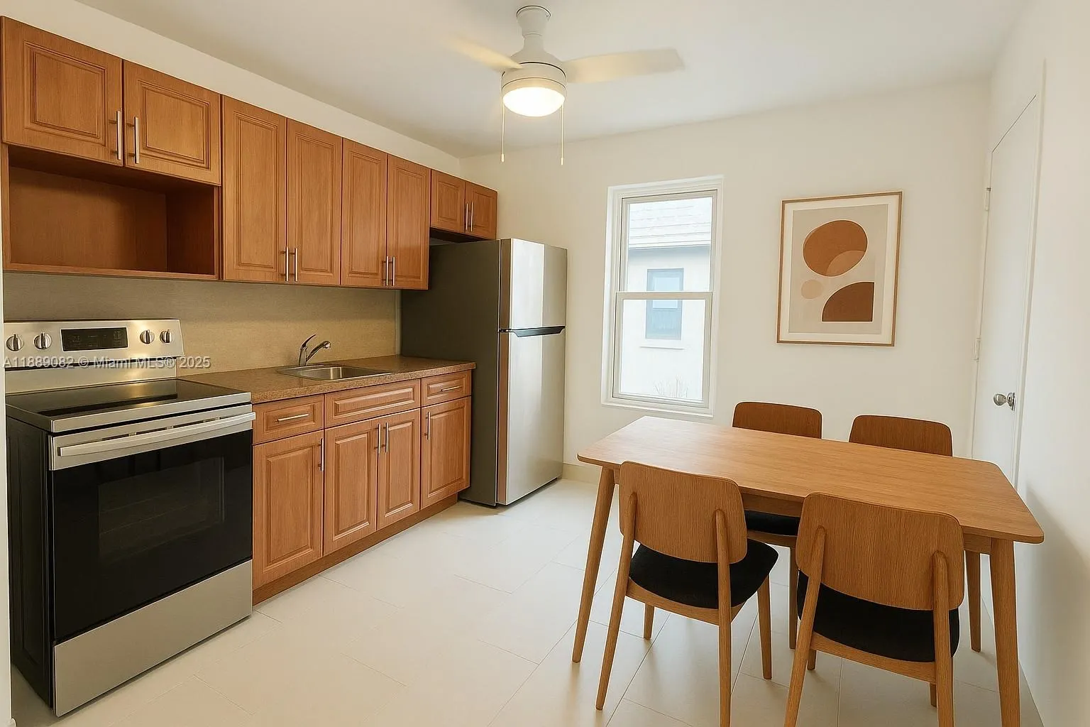 1305 NW 4th St, #4