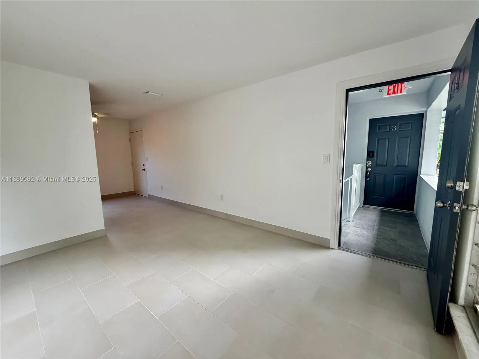 1305 NW 4th St, #4