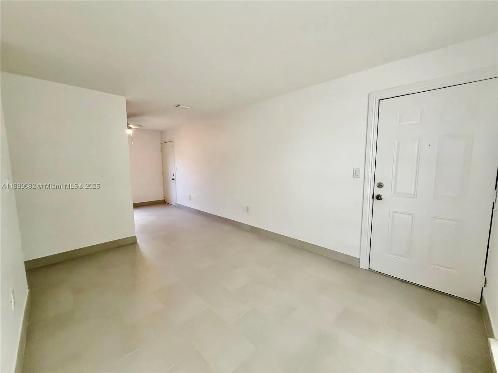 1305 NW 4th St, #4