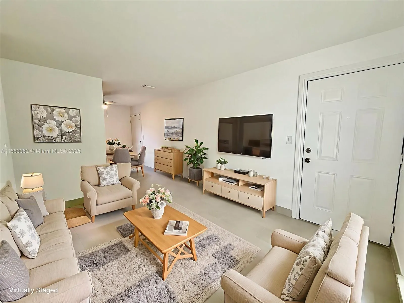1305 NW 4th St, #4