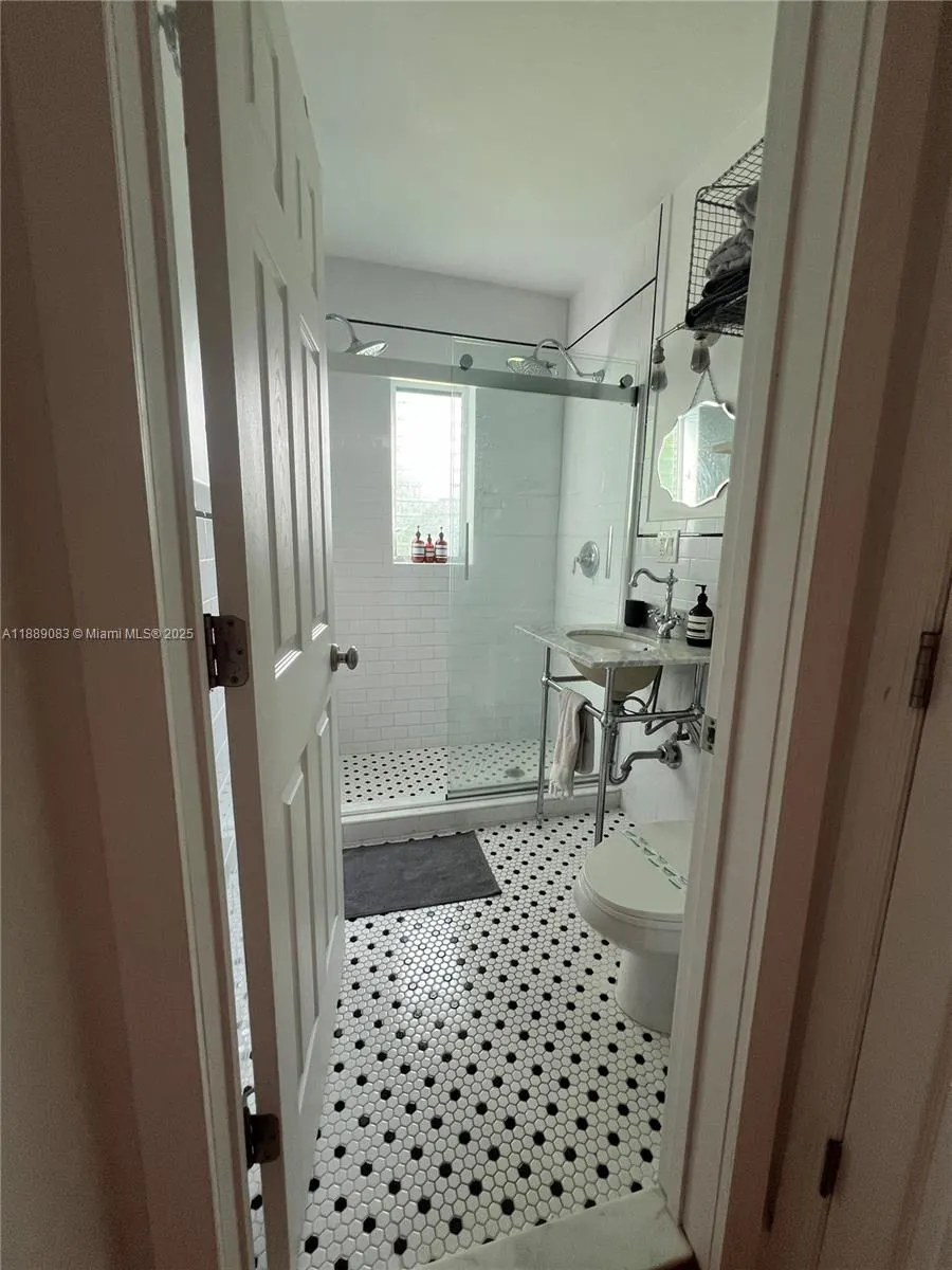 3160 SW 19th Ter