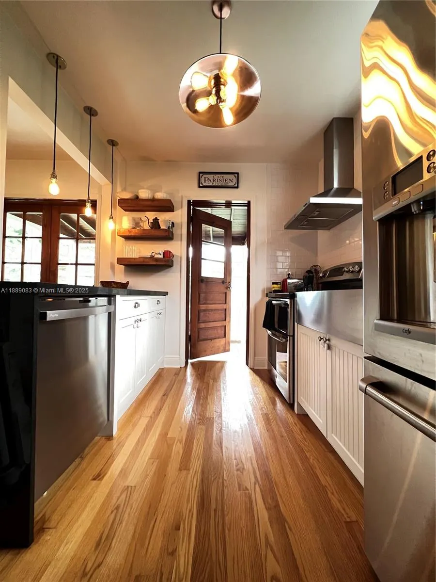 3160 SW 19th Ter