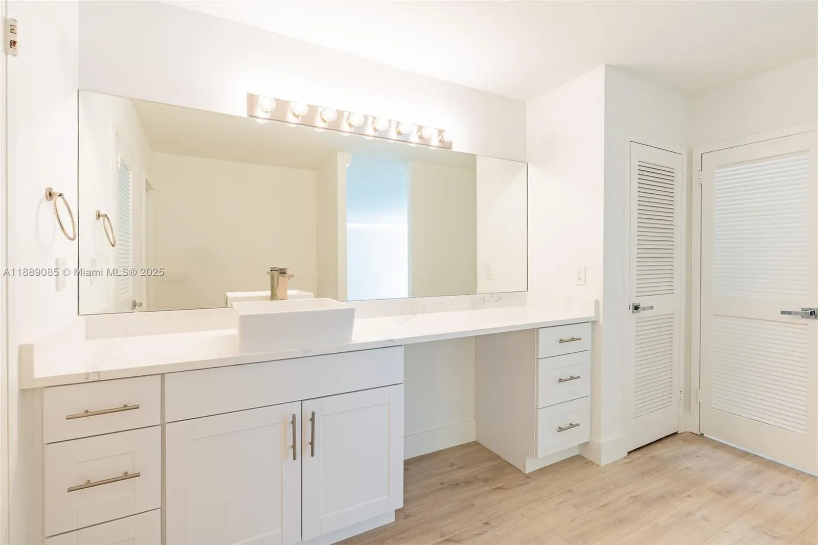 2030 S Ocean Dr, #1127