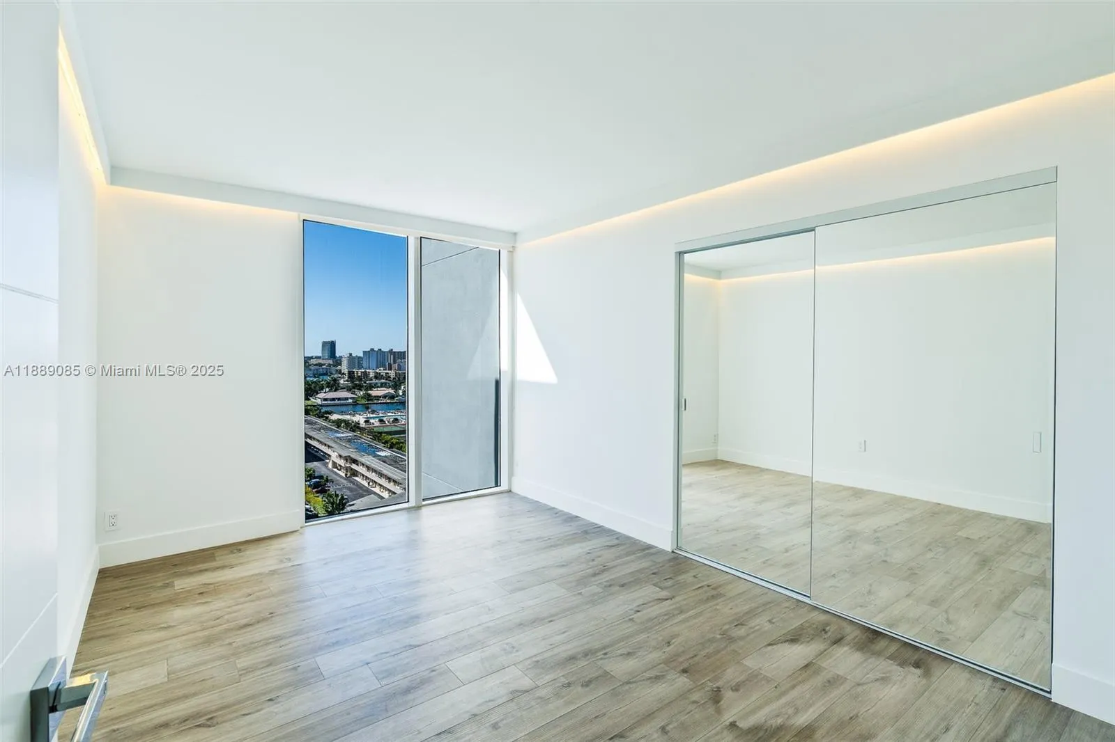 2030 S Ocean Dr, #1127
