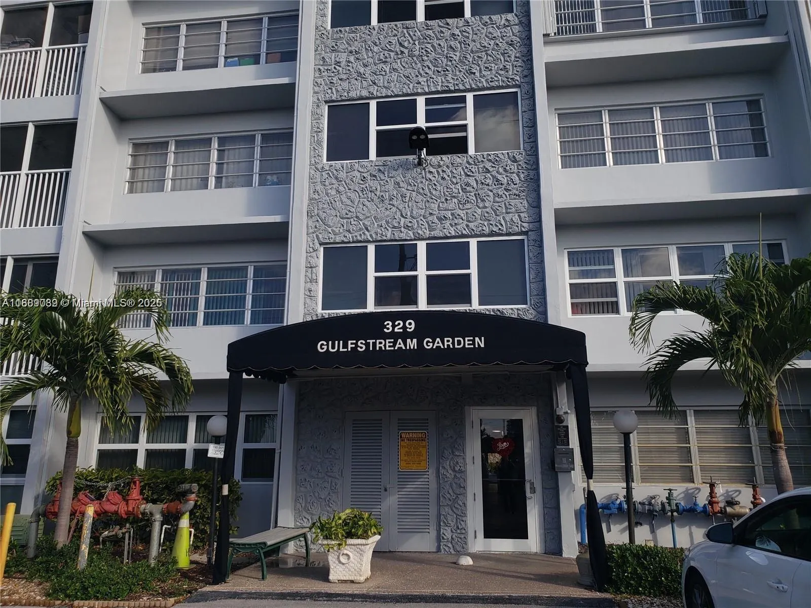 329 SE 3rd St, #305S