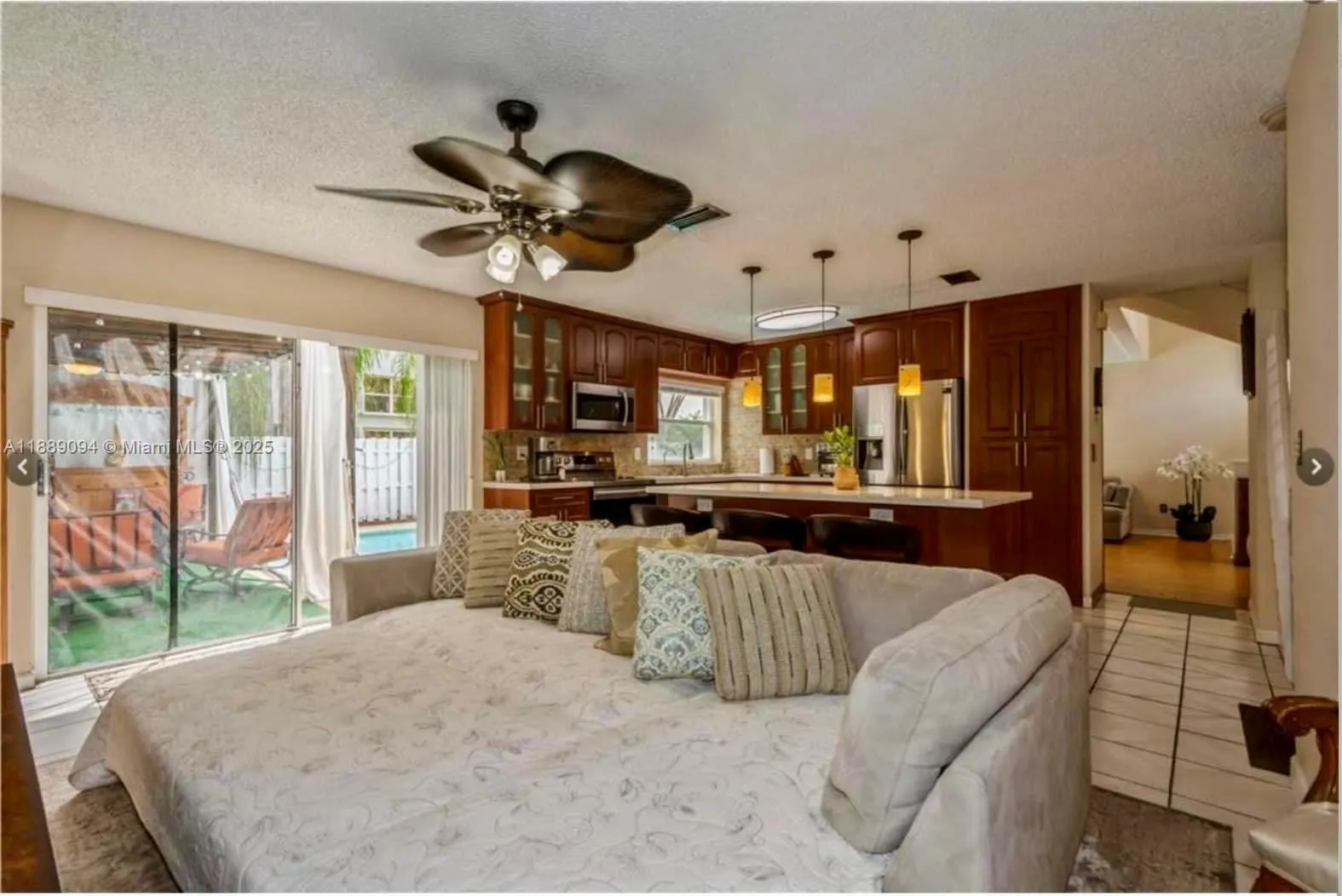 620 Royal Palm Way