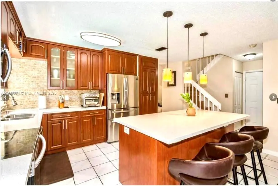 620 Royal Palm Way