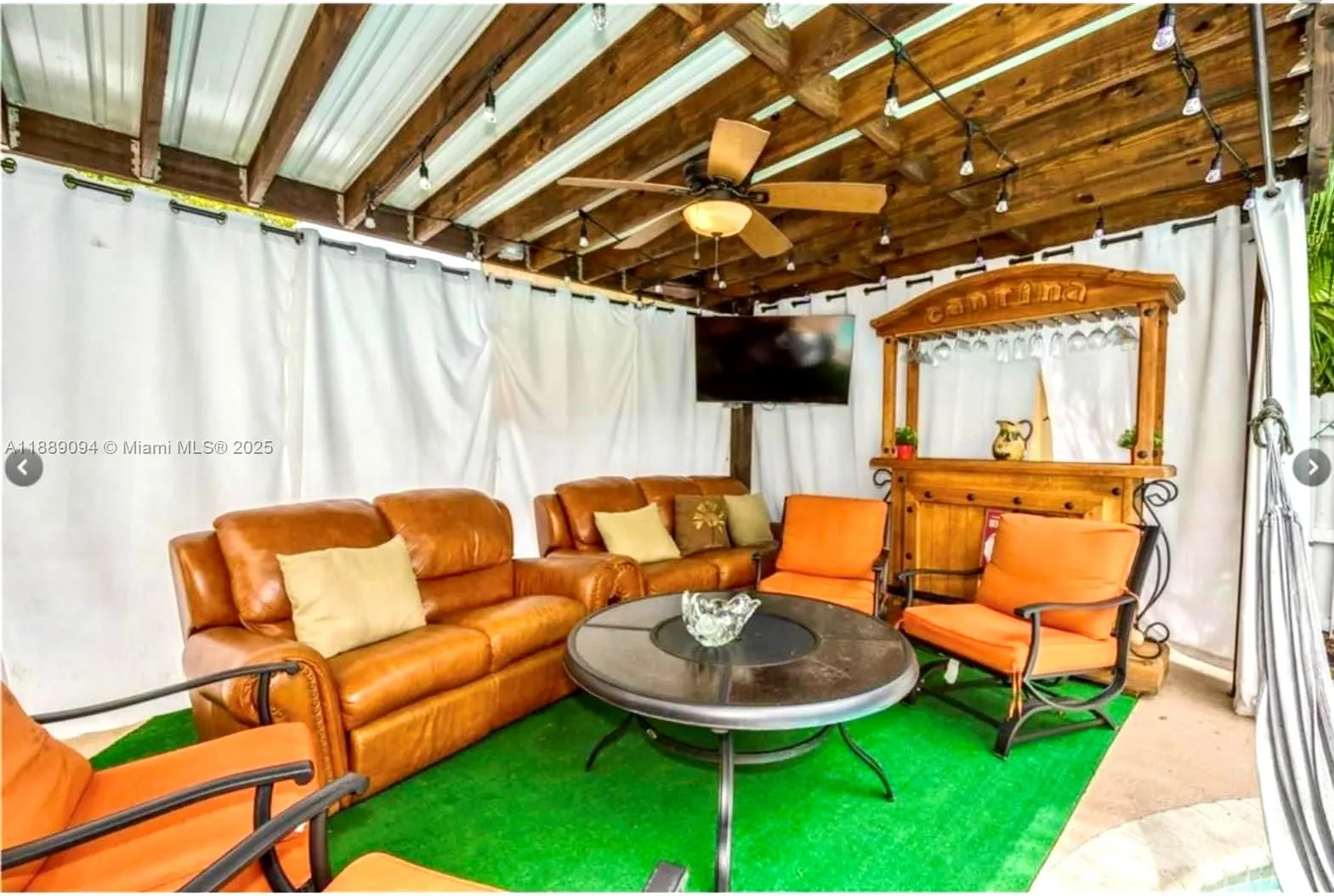 620 Royal Palm Way