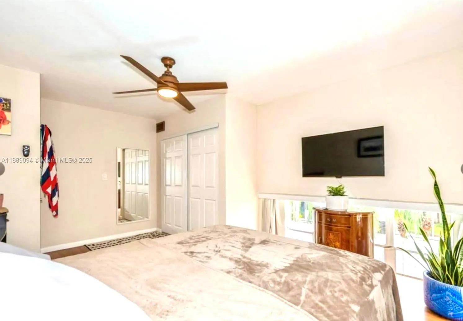 620 Royal Palm Way
