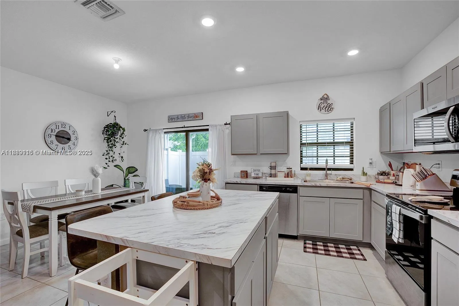 1160 SW 7th Ct