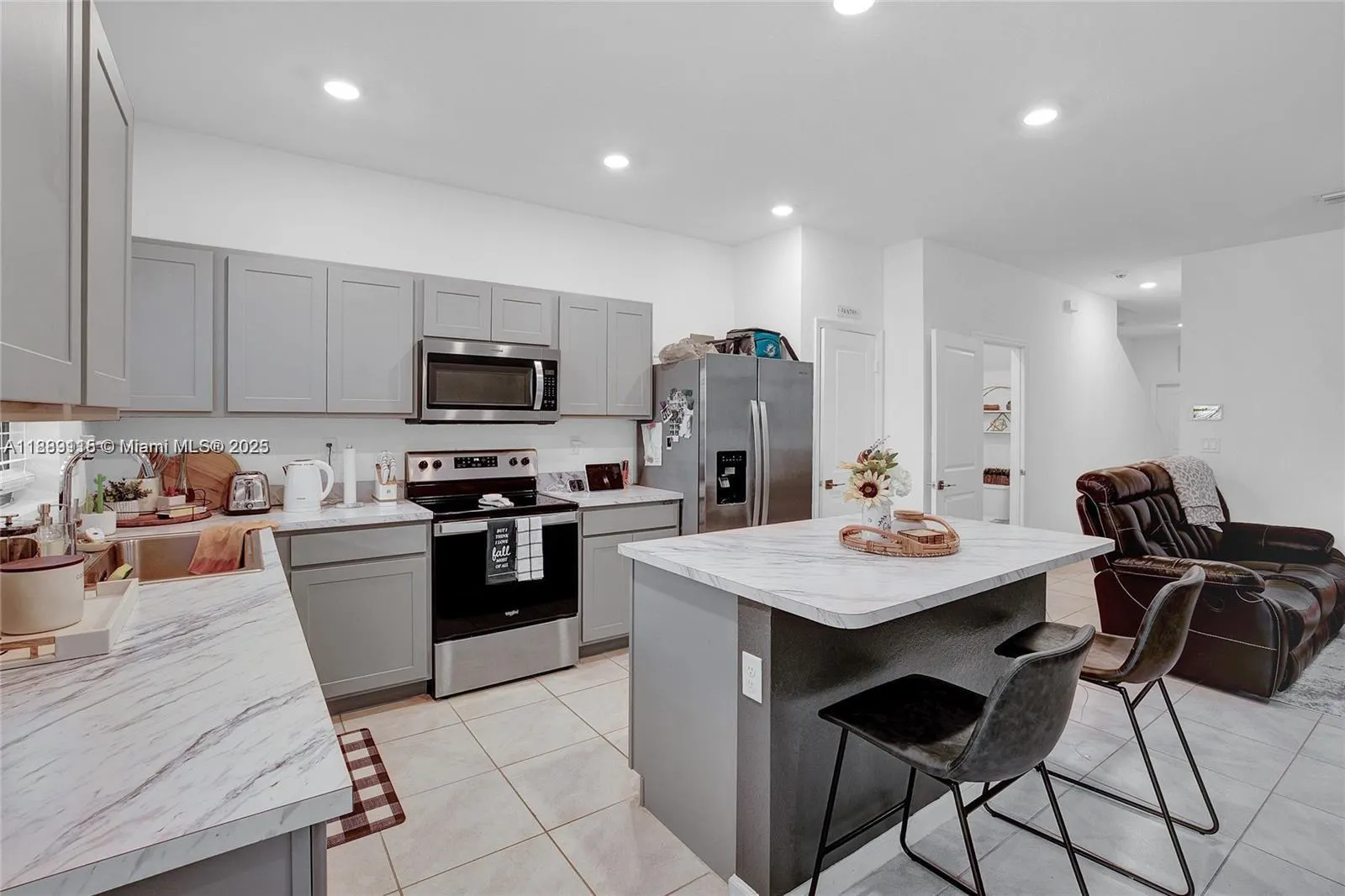 1160 SW 7th Ct