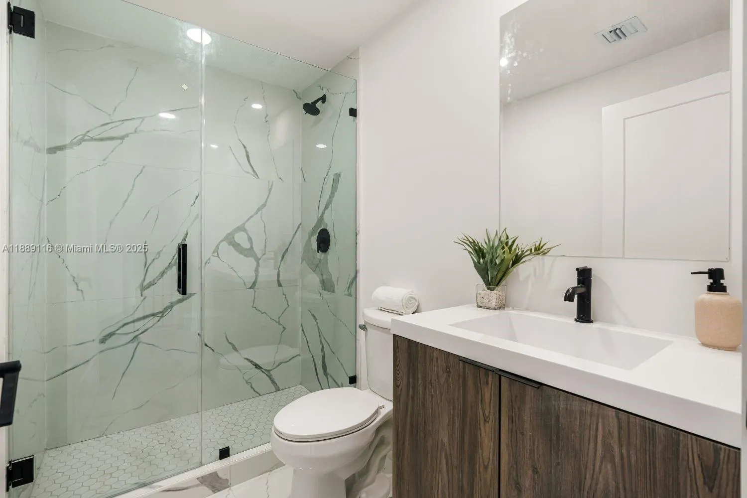 645 NW 13 Ct