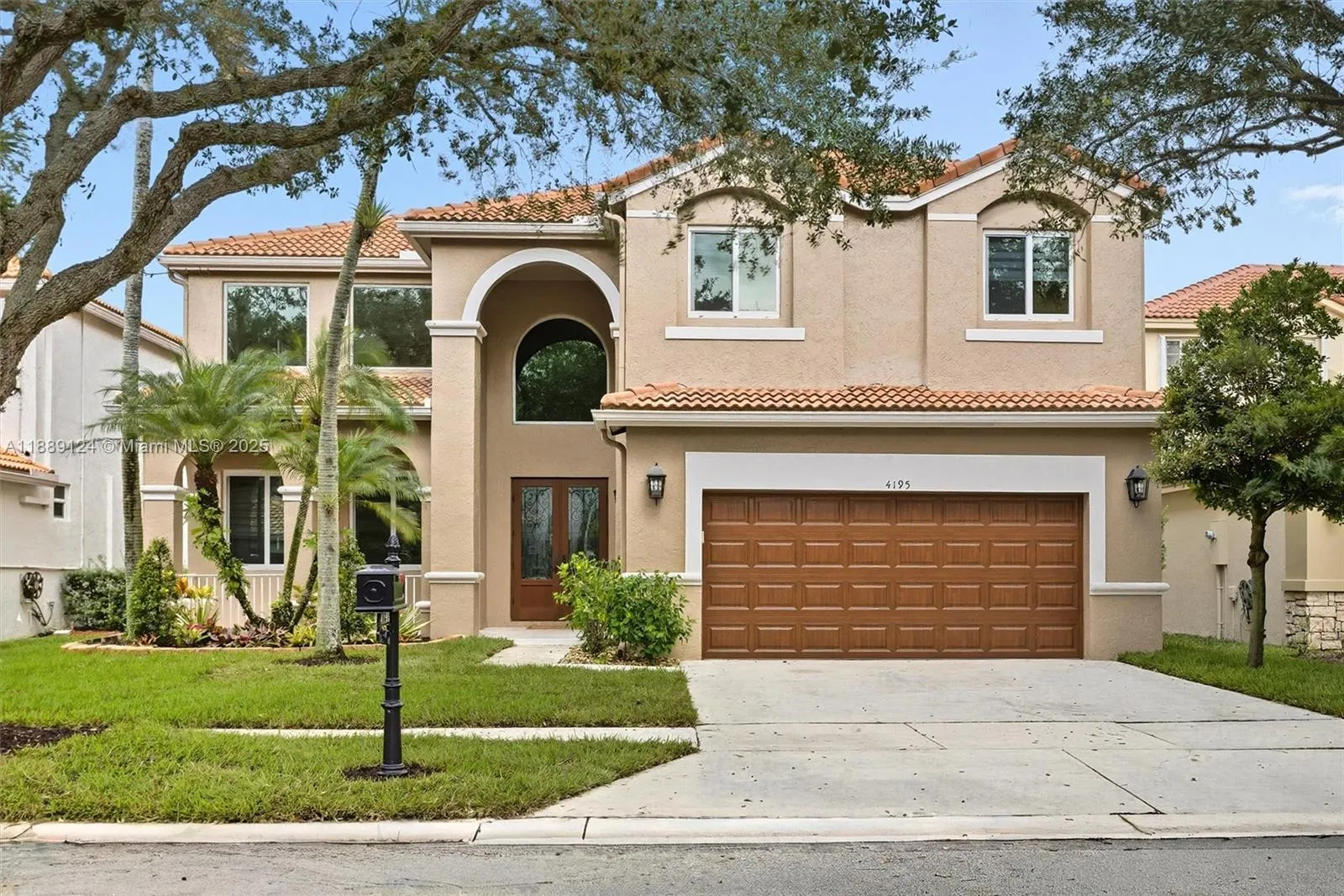 4195 Palmetto Trl