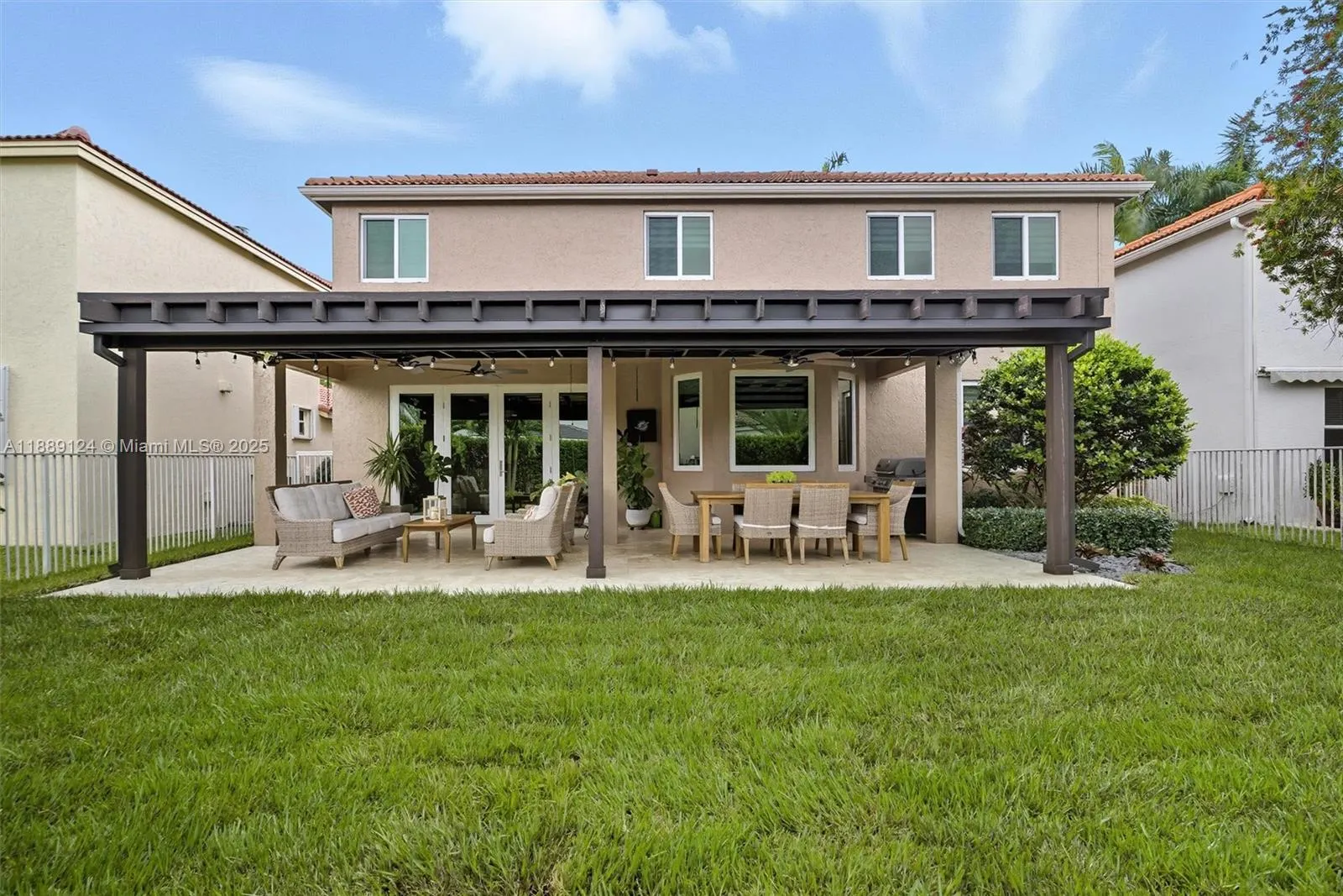 4195 Palmetto Trl
