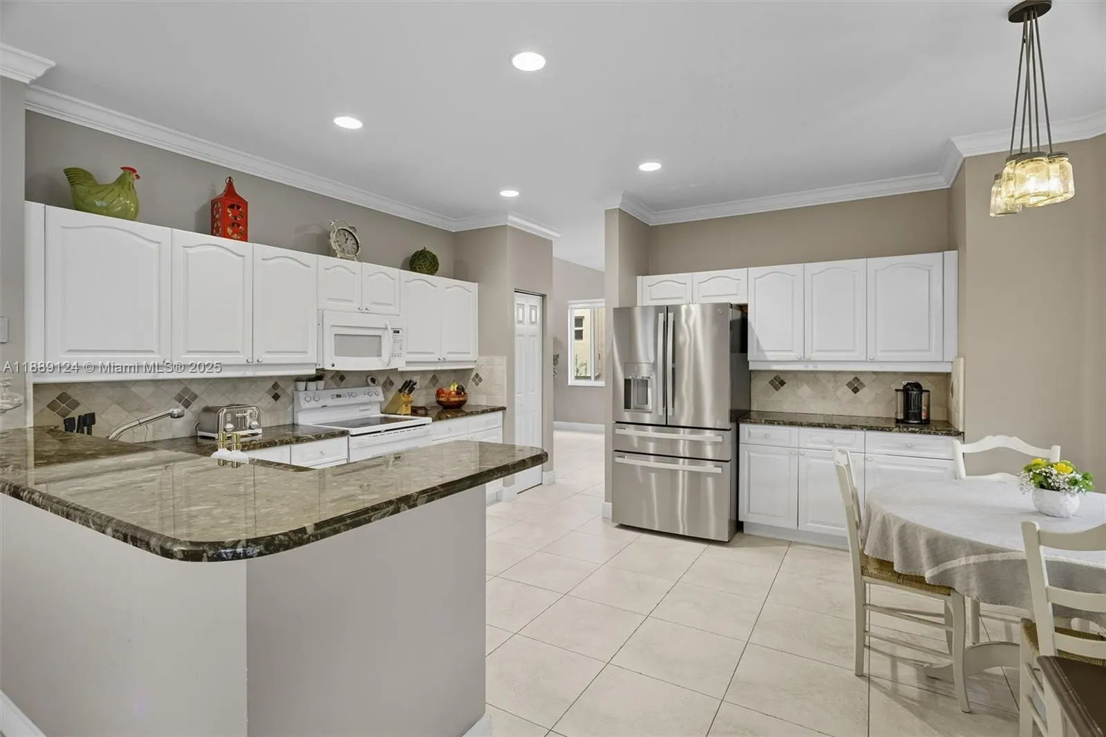 4195 Palmetto Trl