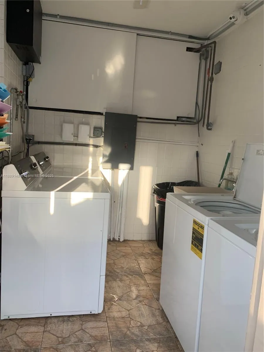 322 Taylor St, #2D
