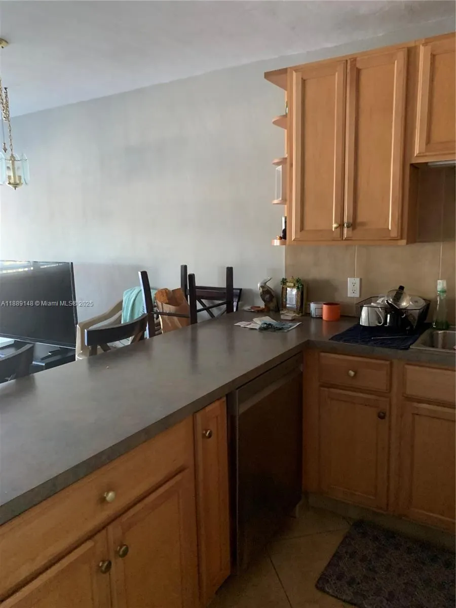 322 Taylor St, #2D
