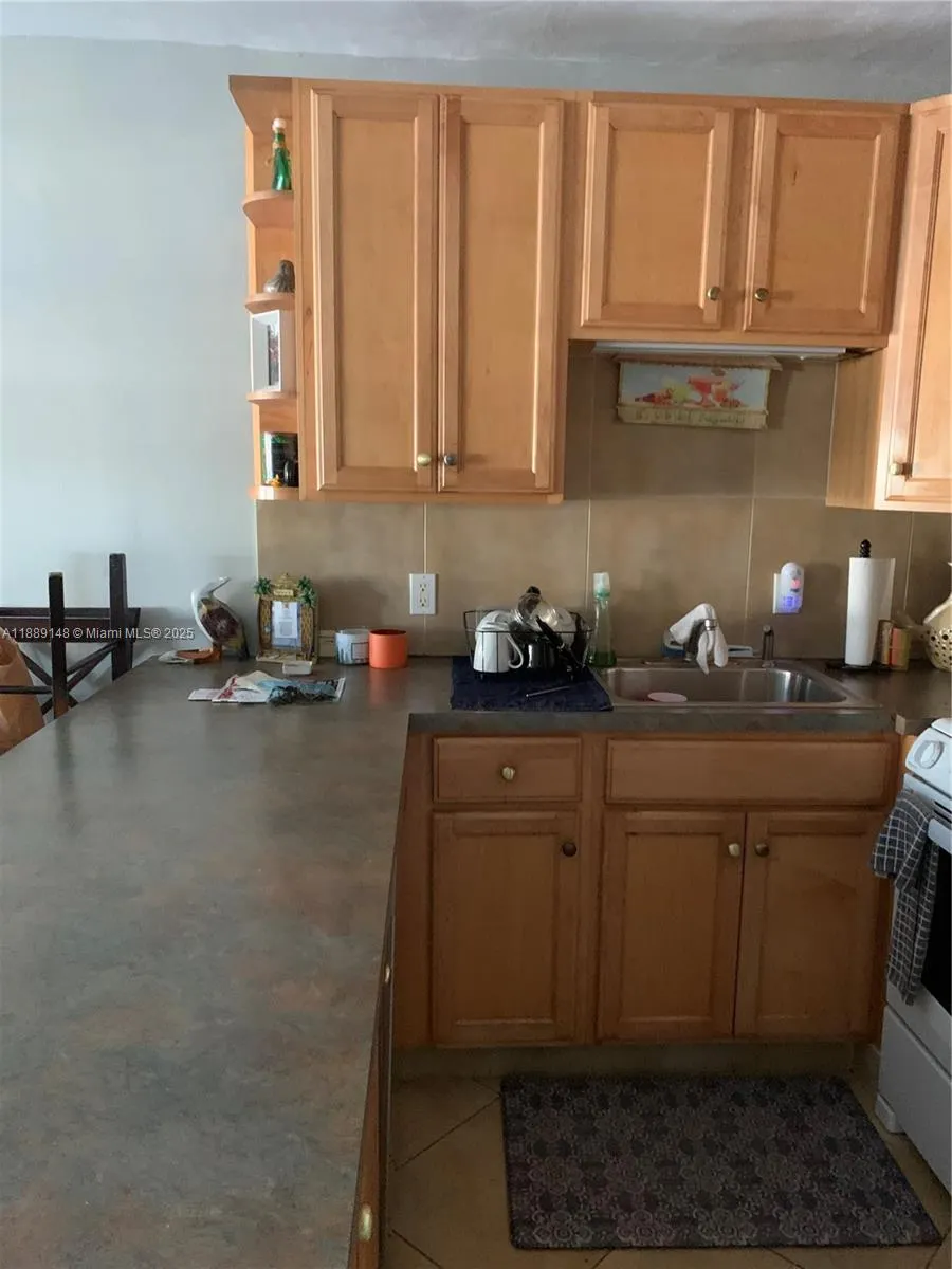 322 Taylor St, #2D